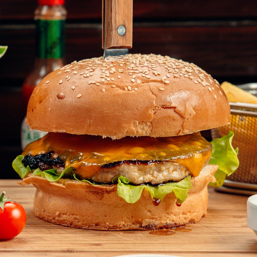 Hambúrguer frango & cheddar